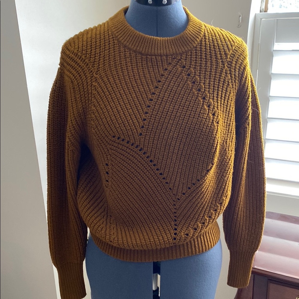 Wilfred Gold Crew Neck Sweater with Chunky Knit and Geometric Pattern